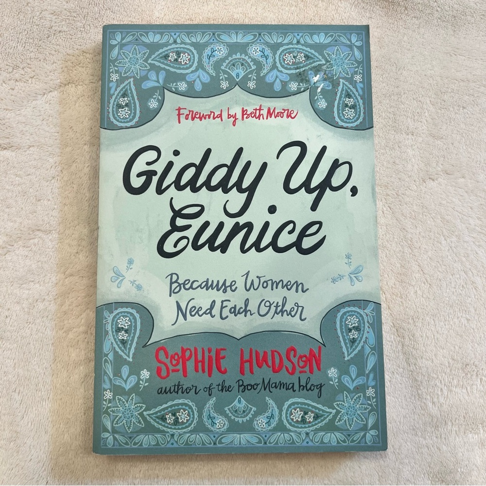 📚BUY 2 GET 1 FREE Giddy Up Eunice‎ by Sophie Hudson